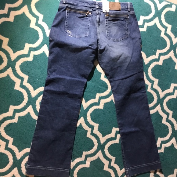 PZI jeans Denim - PZI Jeans for the curvy body in size 14! NWT